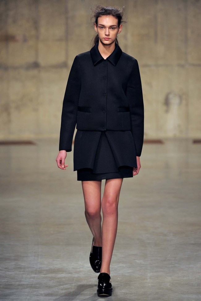 Look 5 of 37