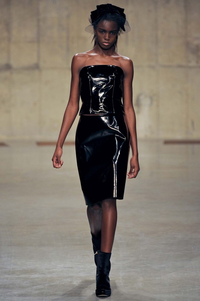 Look 13 of 37