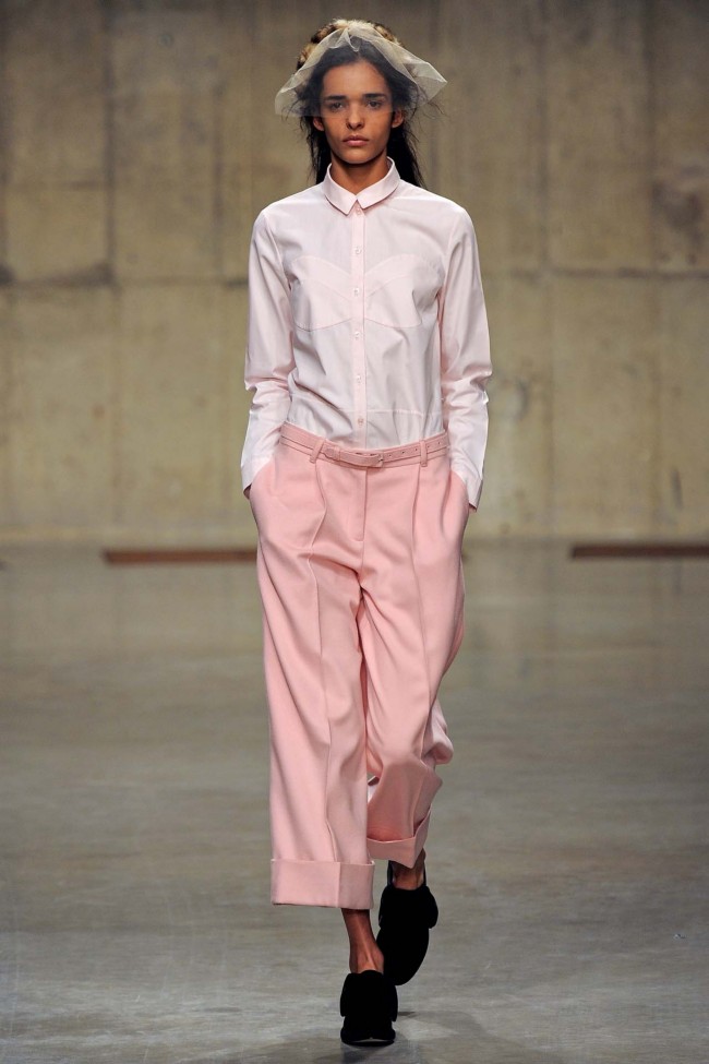 Look 15 of 37