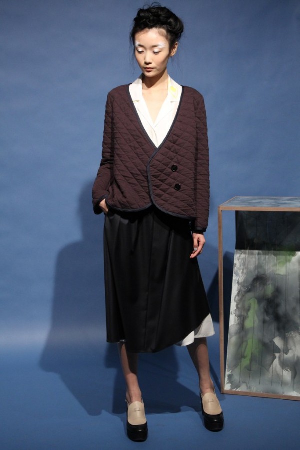Look 14 of 24