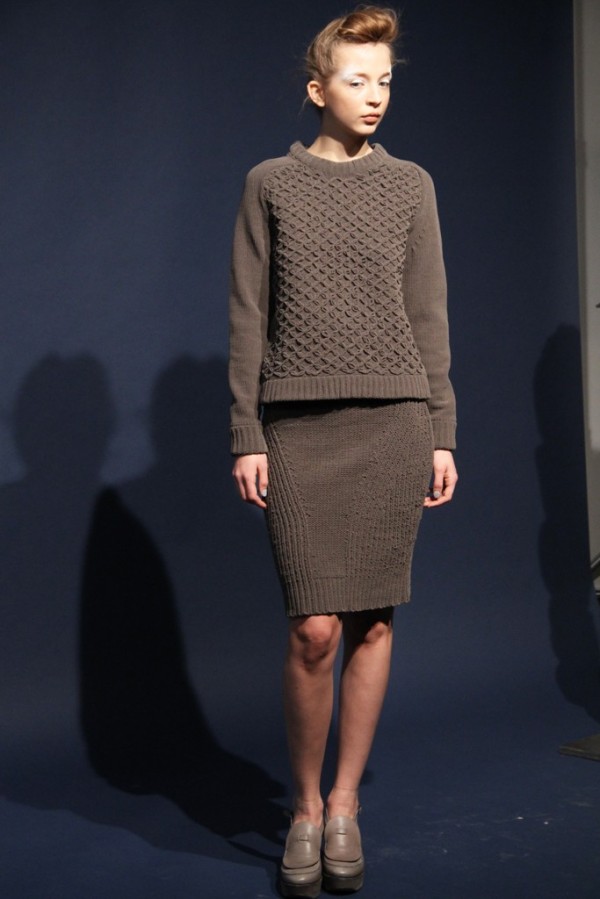Look 15 of 24