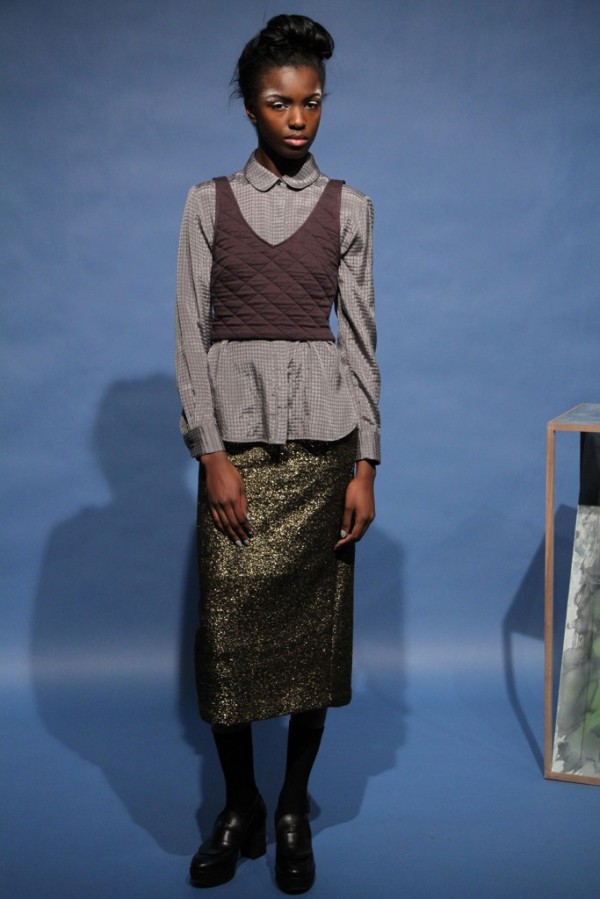 Look 17 of 24
