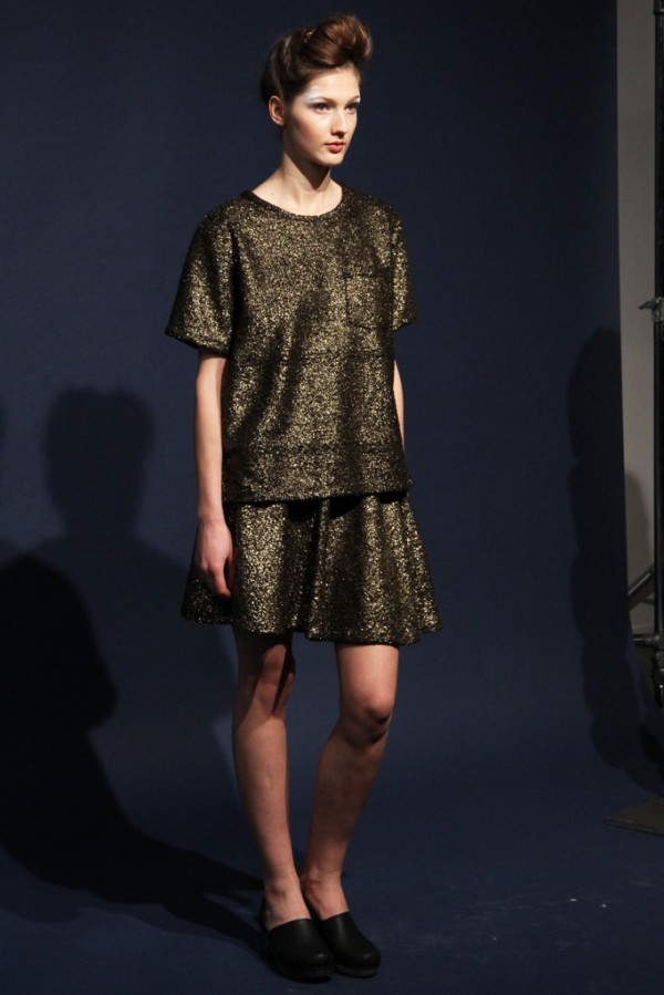 Look 18 of 24