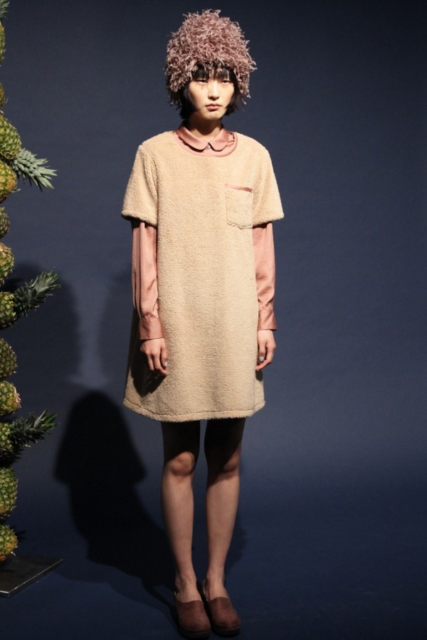 Look 20 of 24
