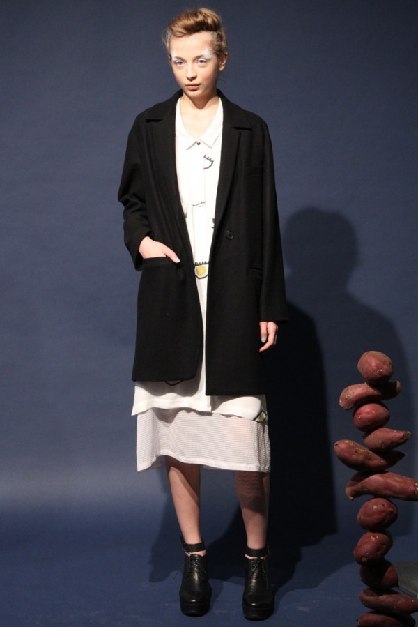 Look 7 of 24