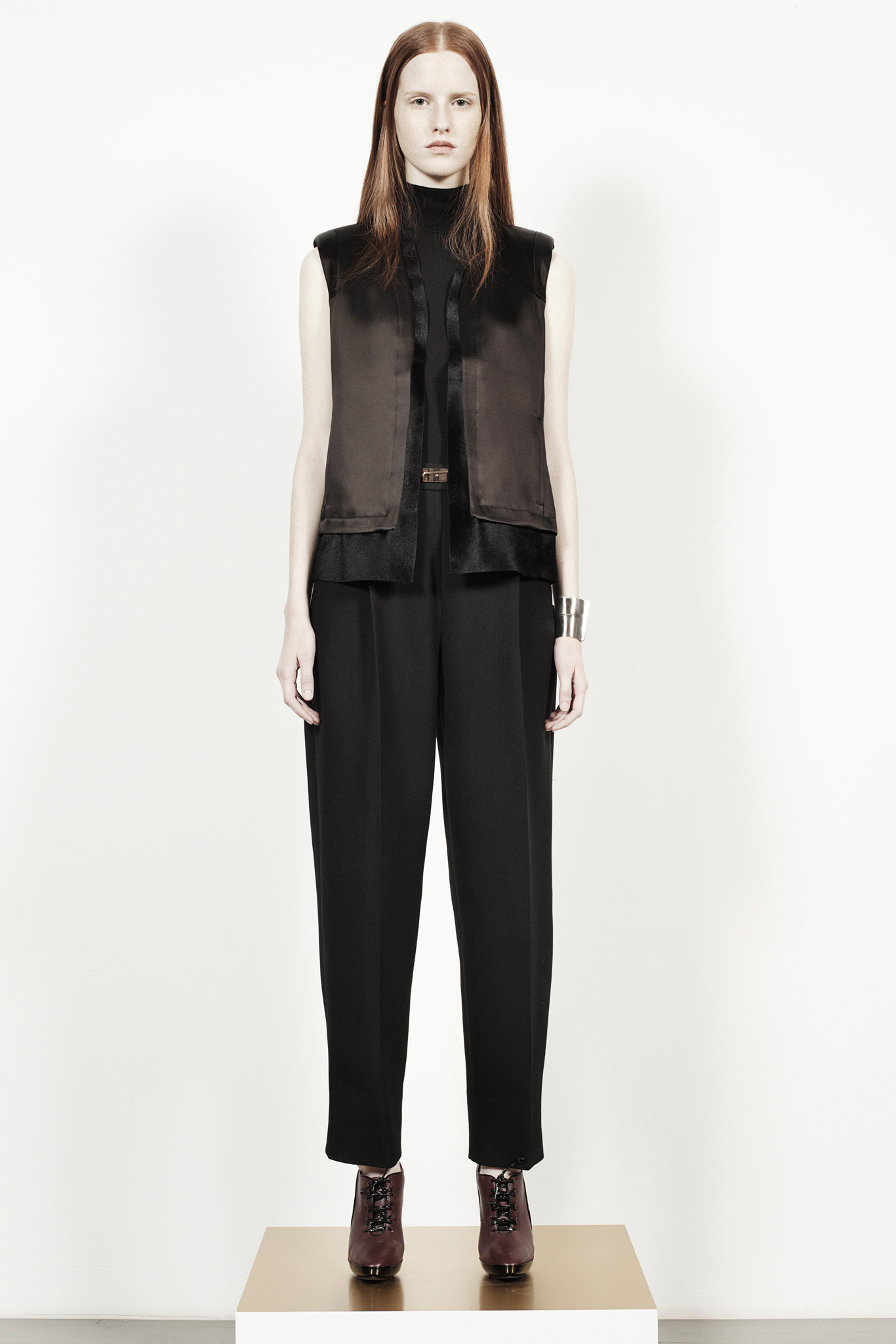 Look 2 of 19