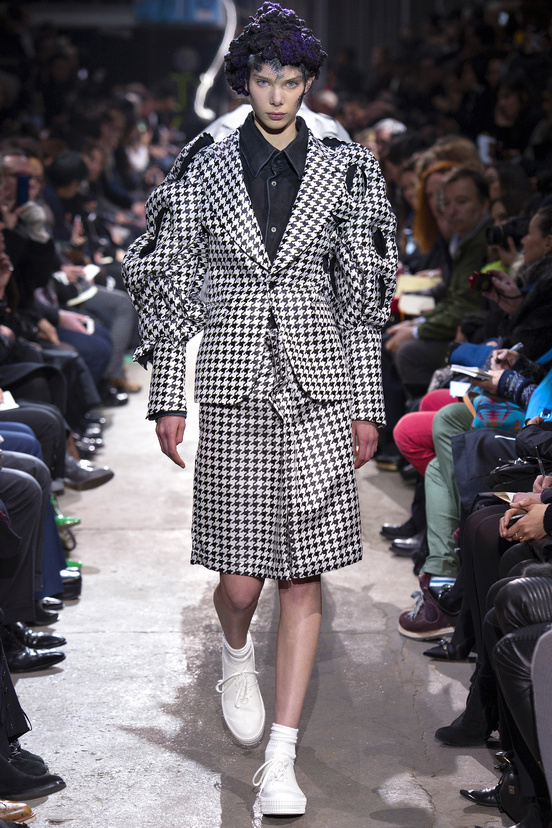 Look 3 of 34