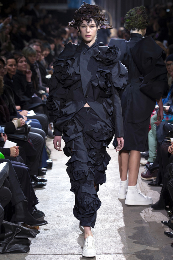 Look 9 of 34