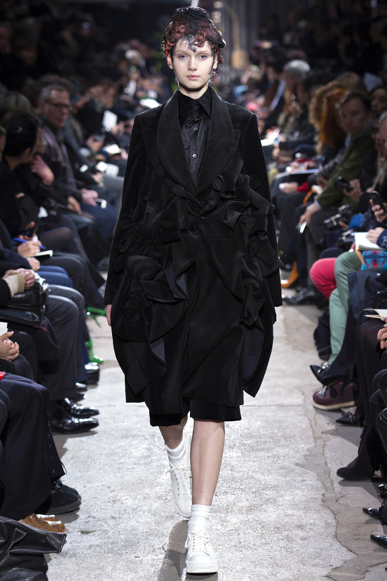 Look 26 of 34