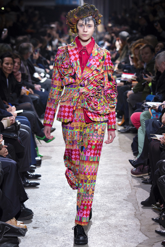 Look 30 of 34
