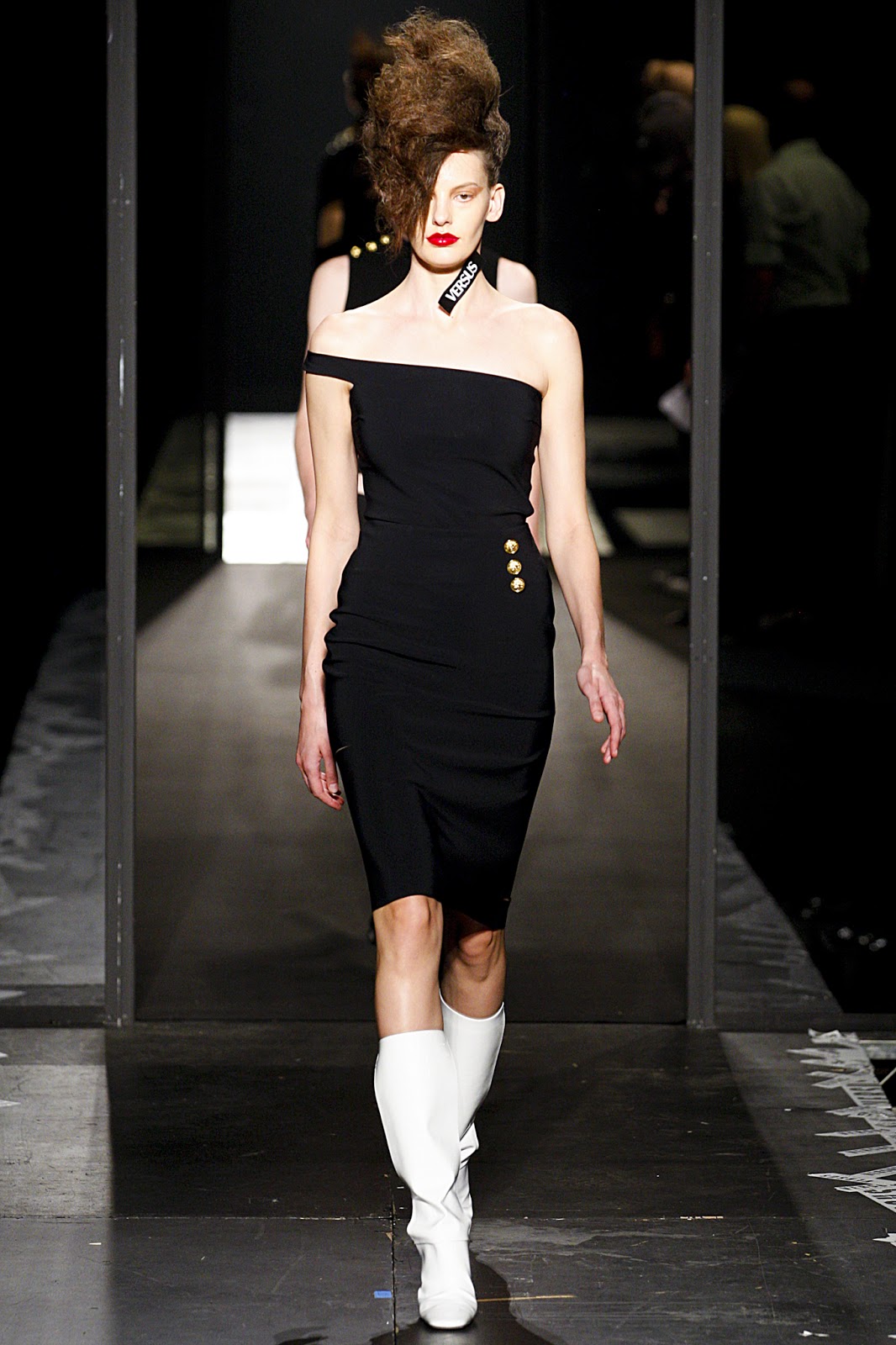 Look 6 of 30