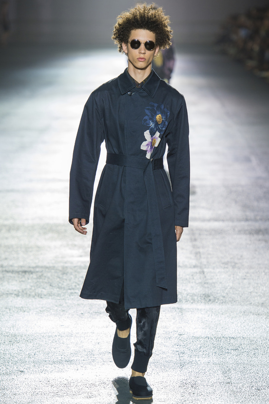 Look 2 of 48
