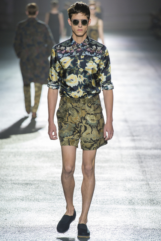 Look 10 of 48