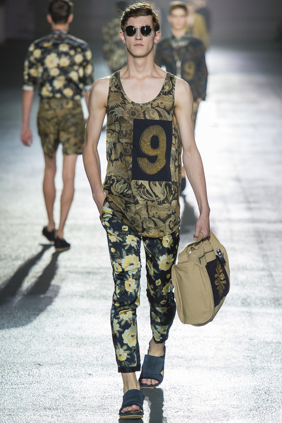 Look 11 of 48