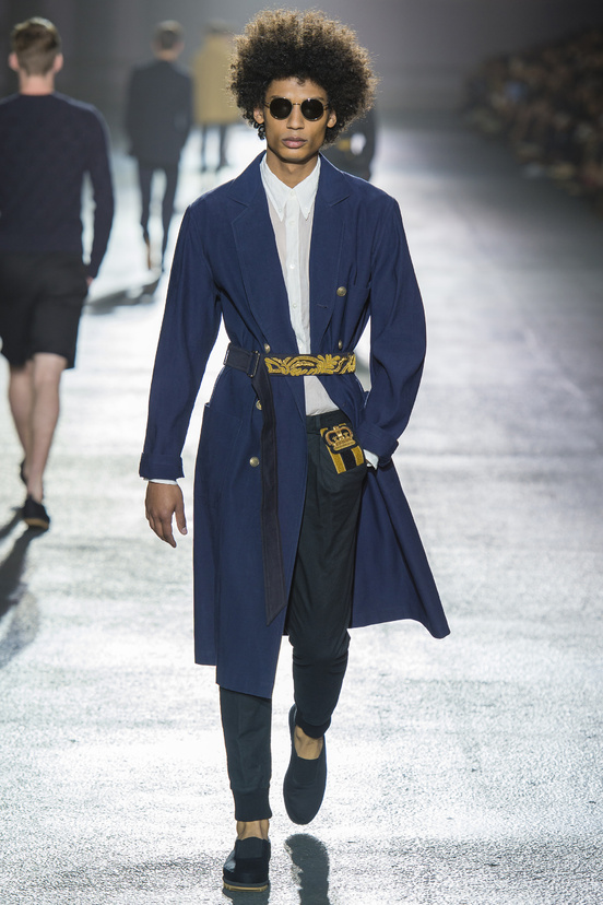 Look 20 of 48