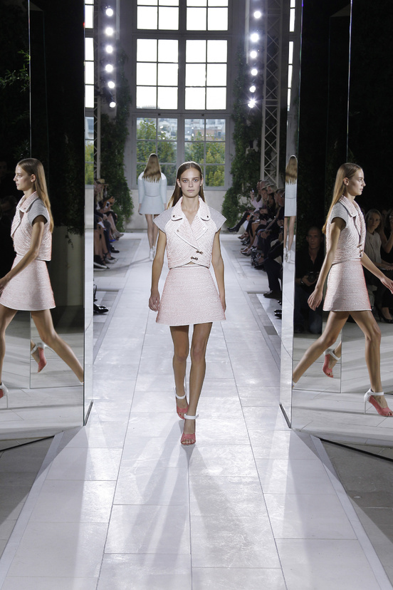 Look 2 of 39