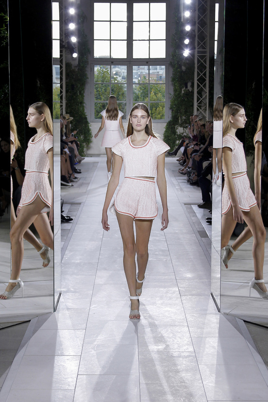 Look 3 of 39