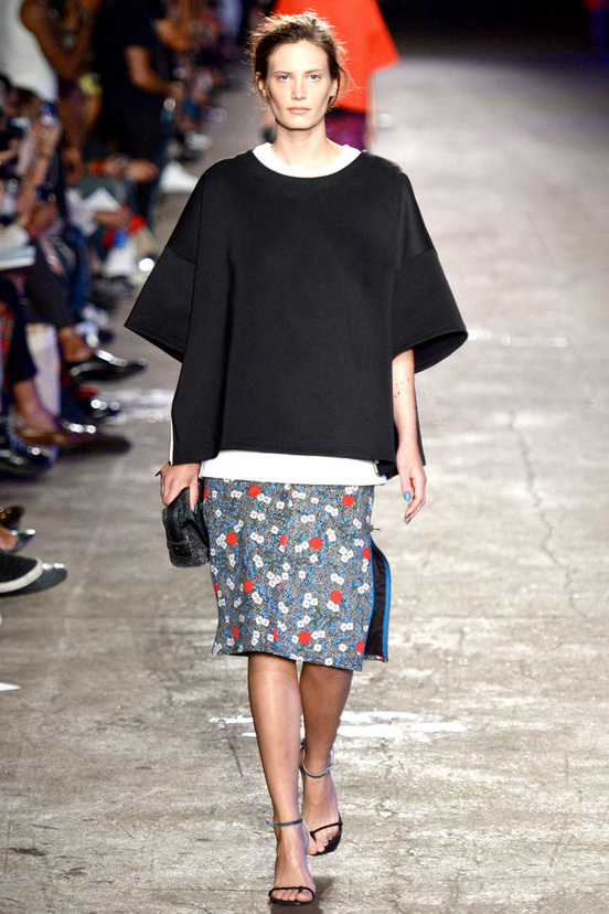 Look 4 of 30
