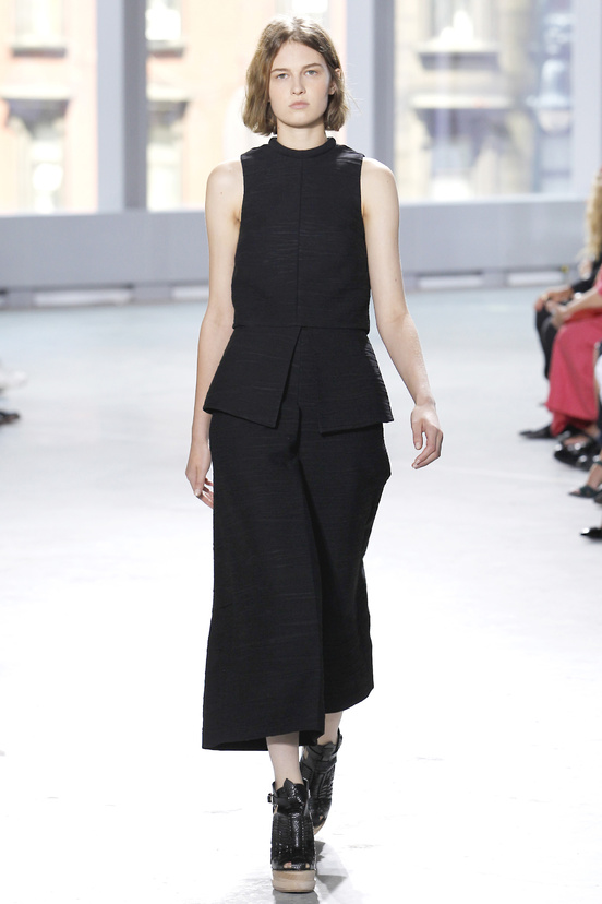 Look 9 of 33