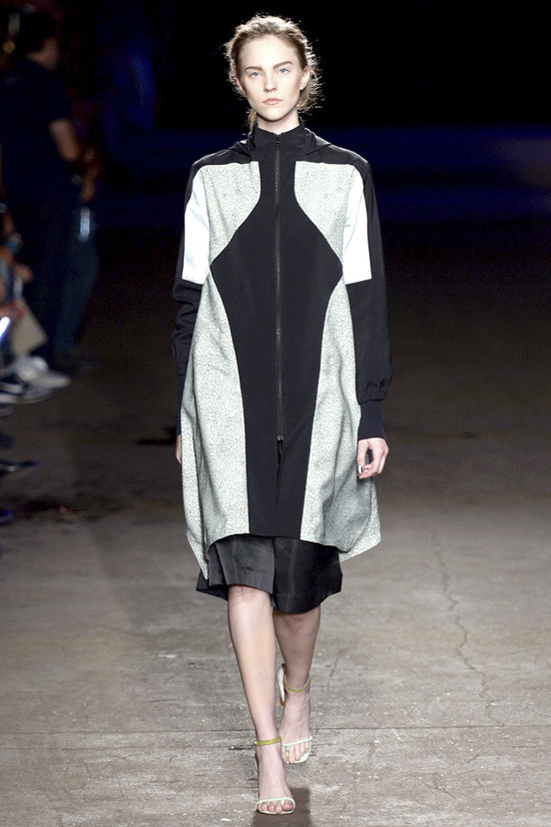 Look 25 of 30