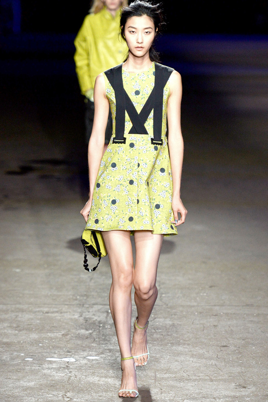 Look 29 of 30