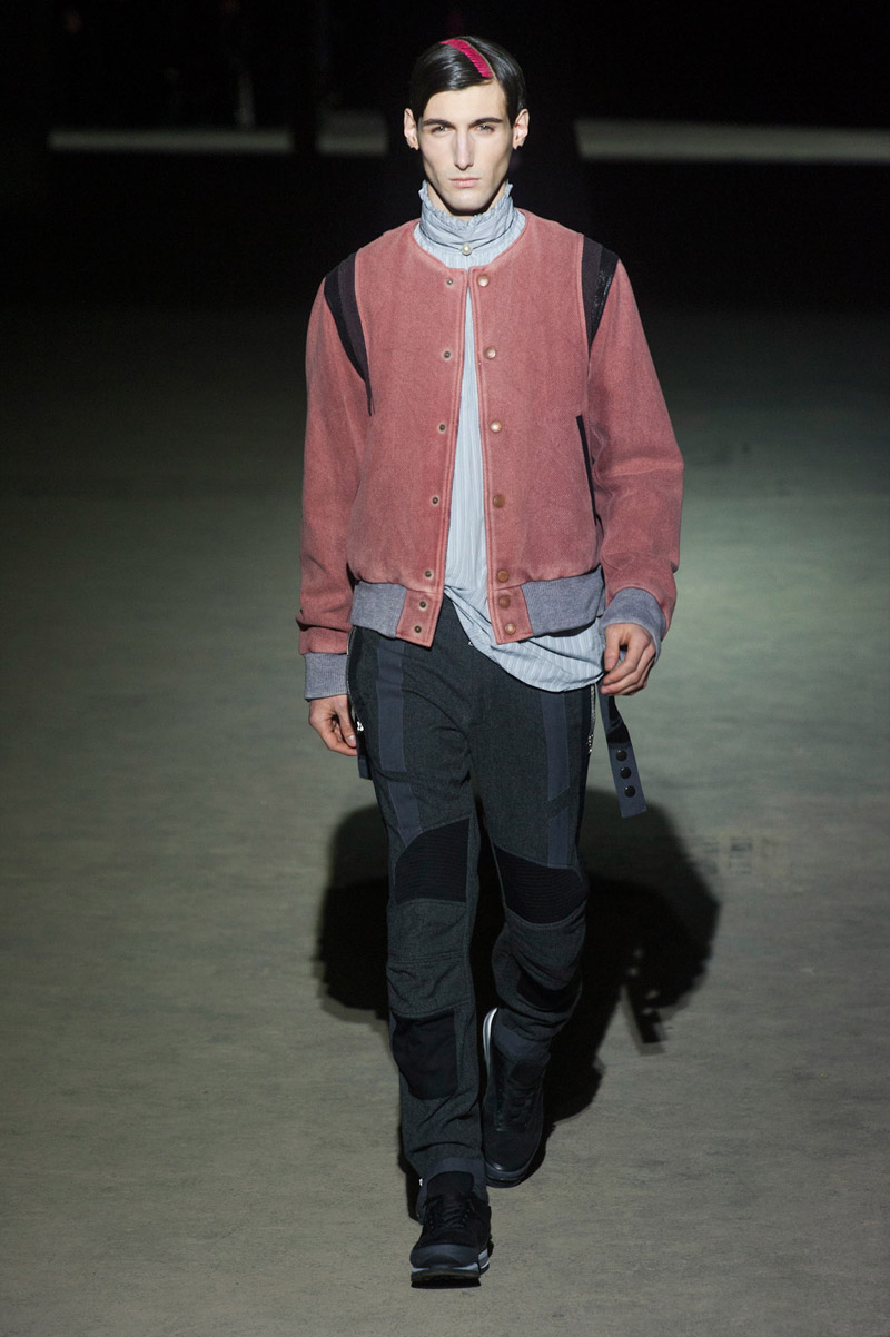 Look 4 of 44