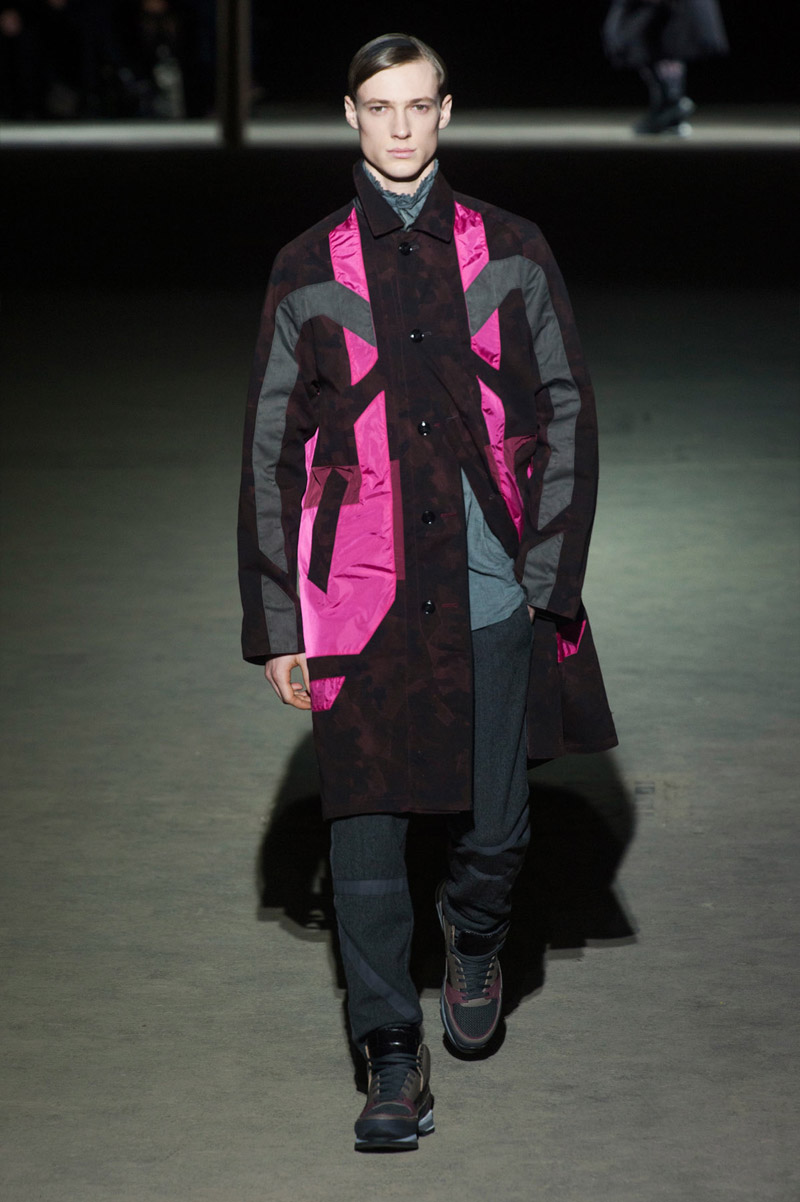 Look 6 of 44