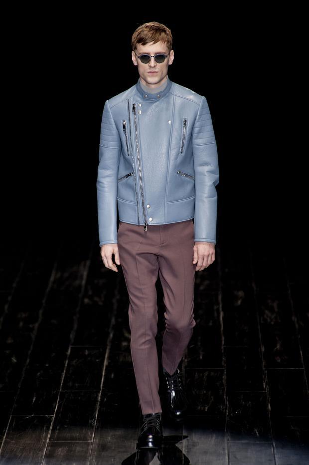 Look 12 of 40