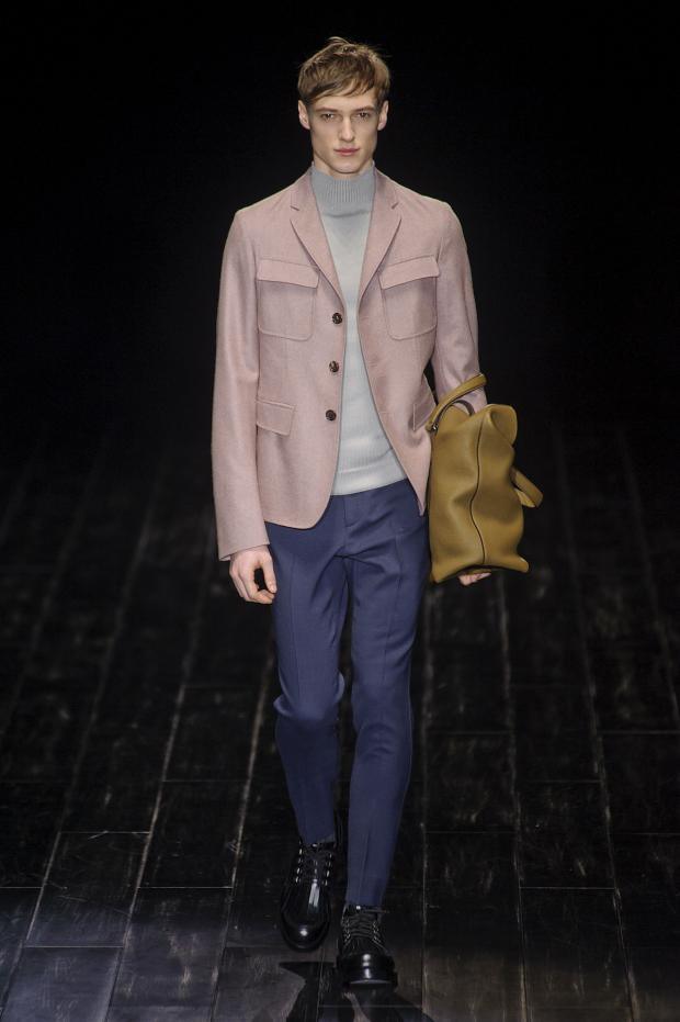 Look 3 of 40