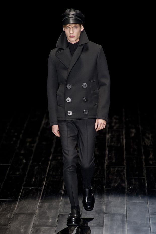 Look 36 of 40