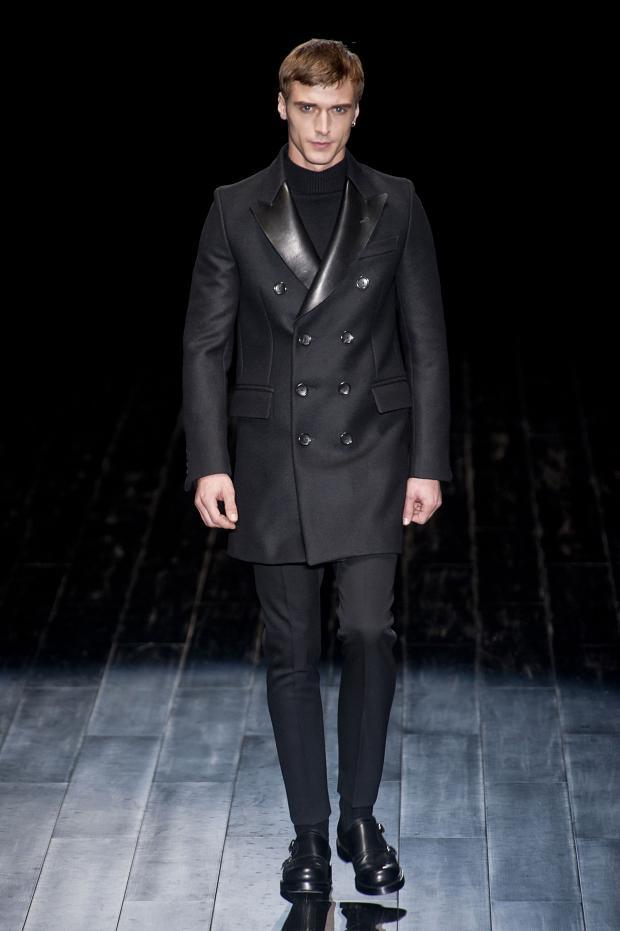 Look 38 of 40