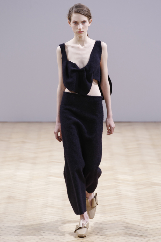 Look 8 of 33