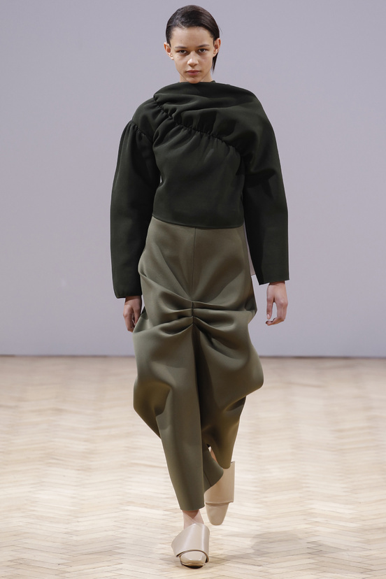 Look 33 of 33