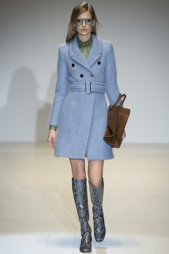 Look 5 of 38