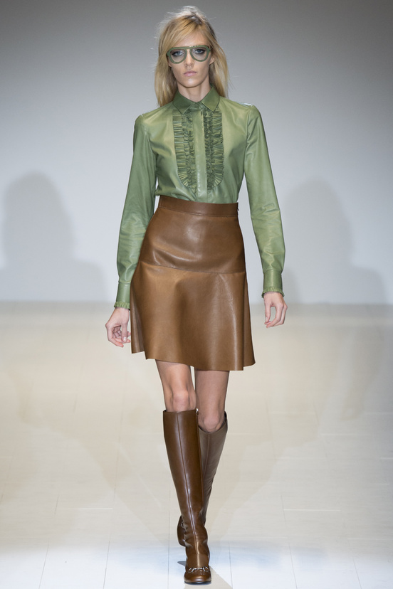 Look 7 of 38