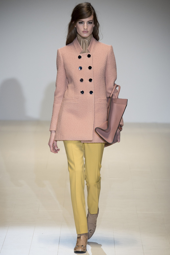 Look 20 of 38