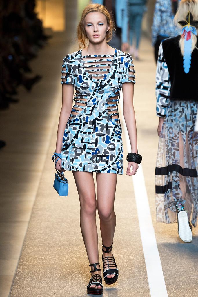 Look 29 of 49