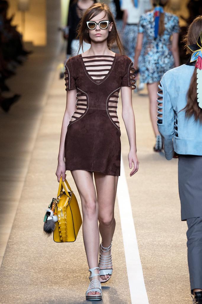 Look 31 of 49