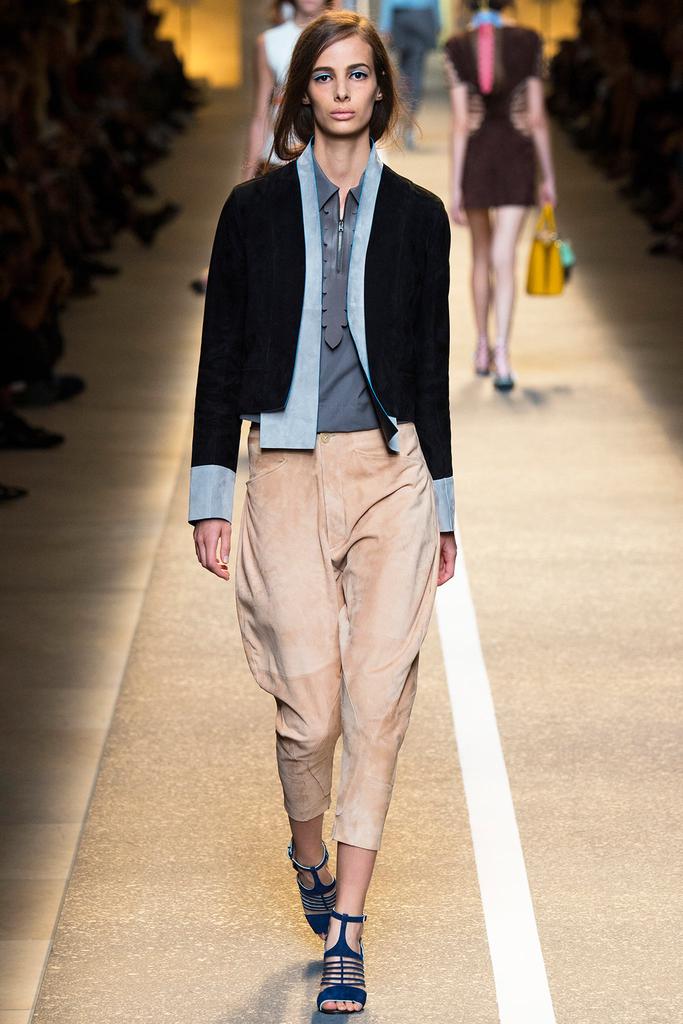 Look 33 of 49