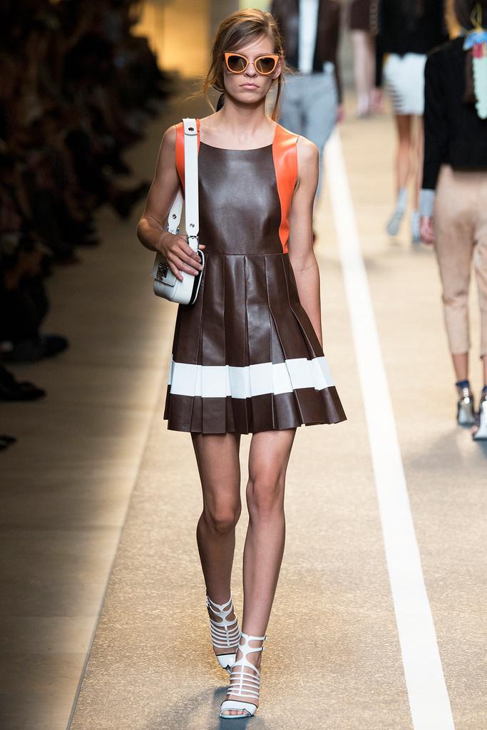 Look 35 of 49
