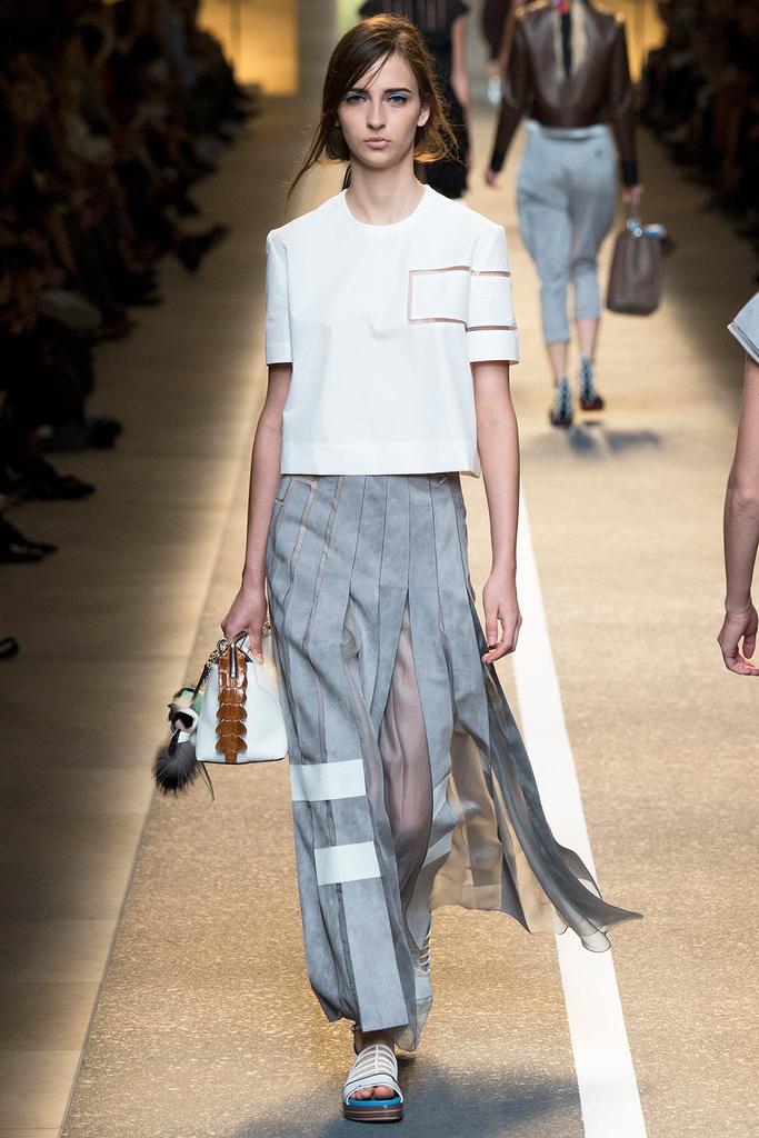 Look 38 of 49
