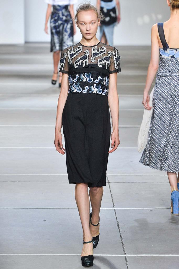 Look 5 of 35