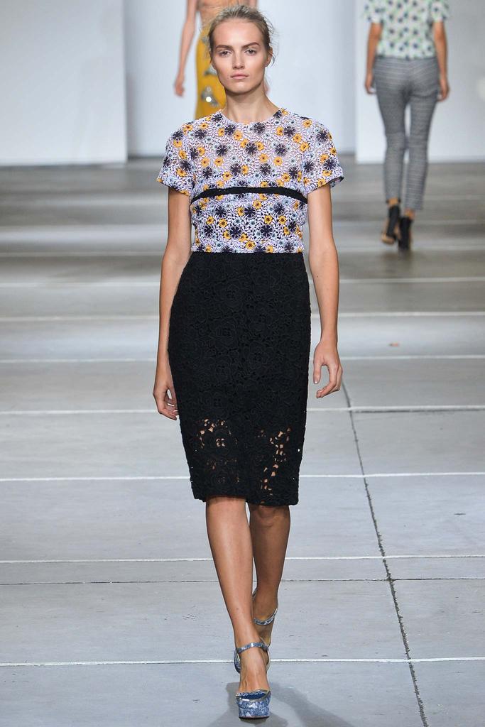 Look 9 of 35