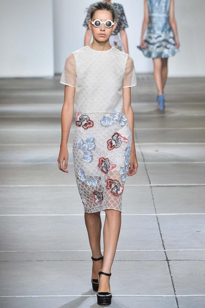 Look 30 of 35