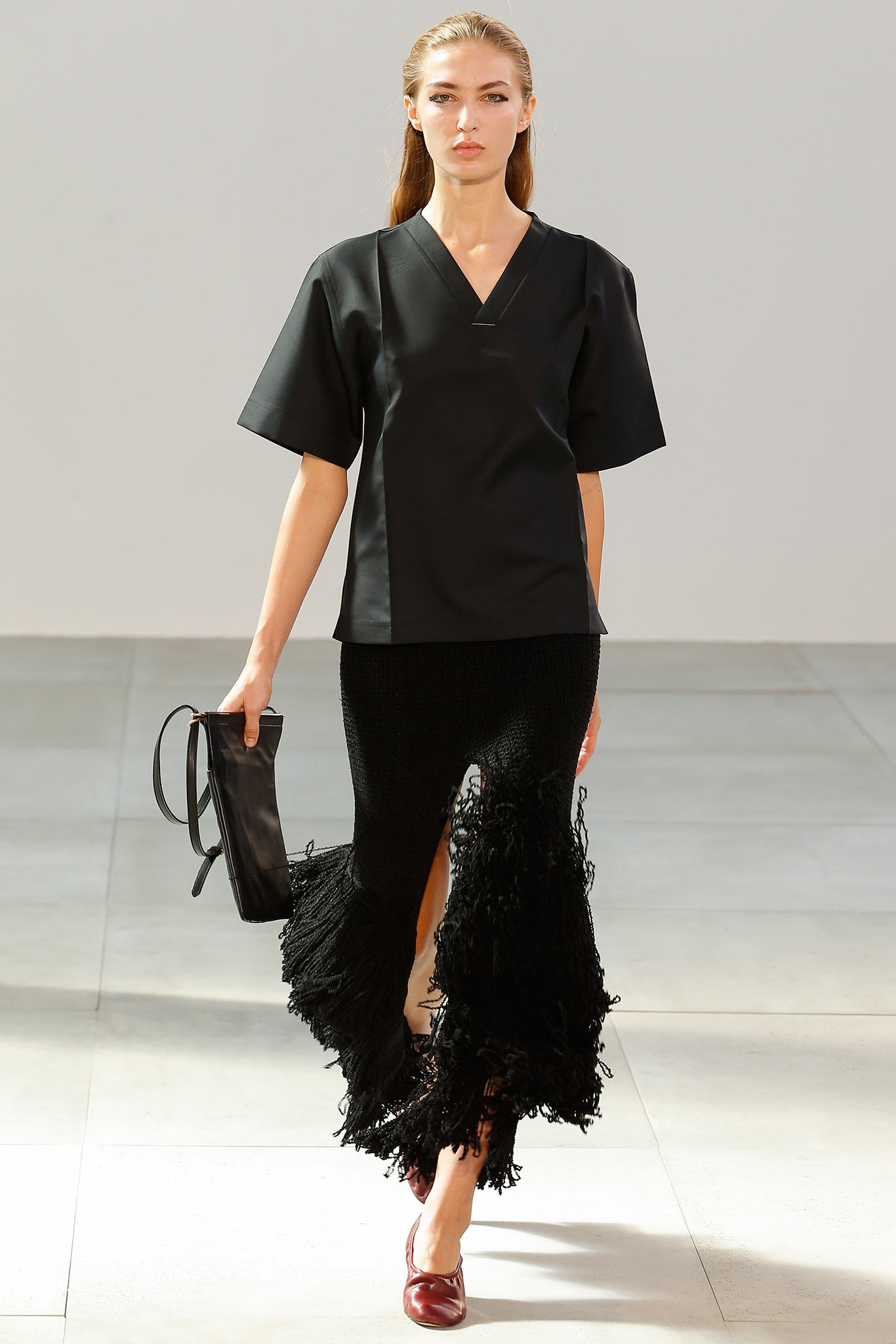 Look 1 of 39