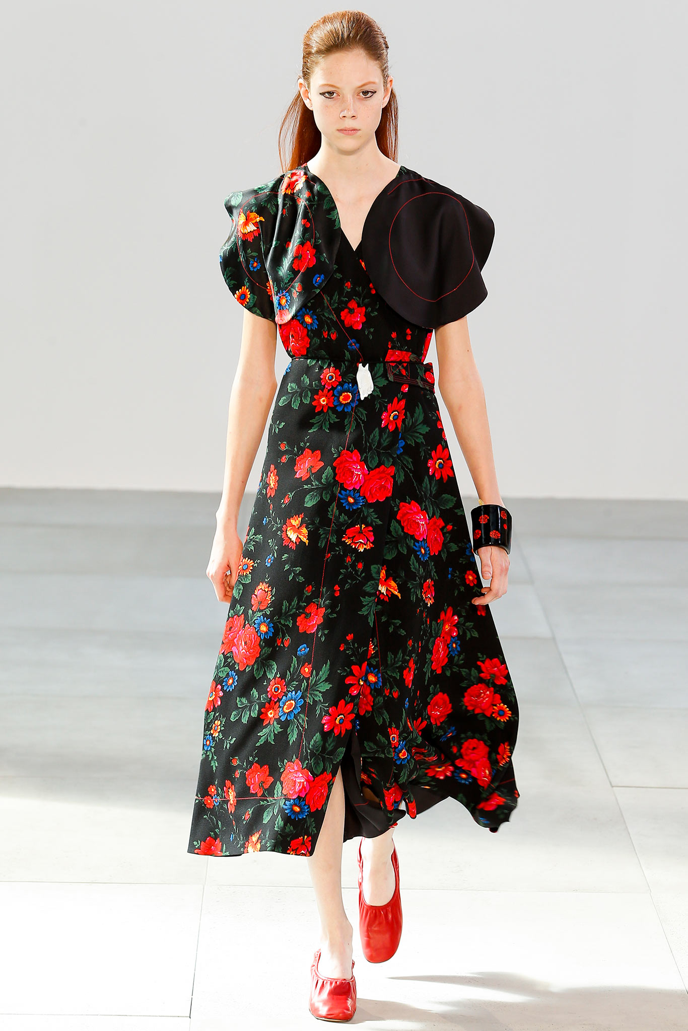 Look 29 of 39