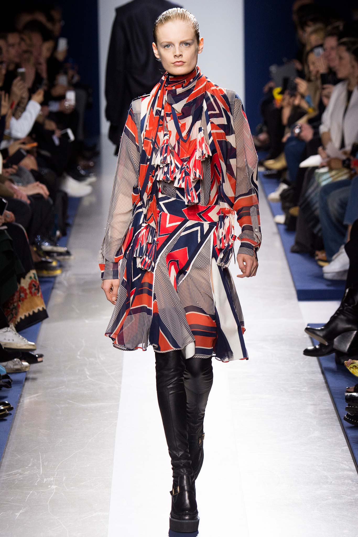 Look 9 of 41