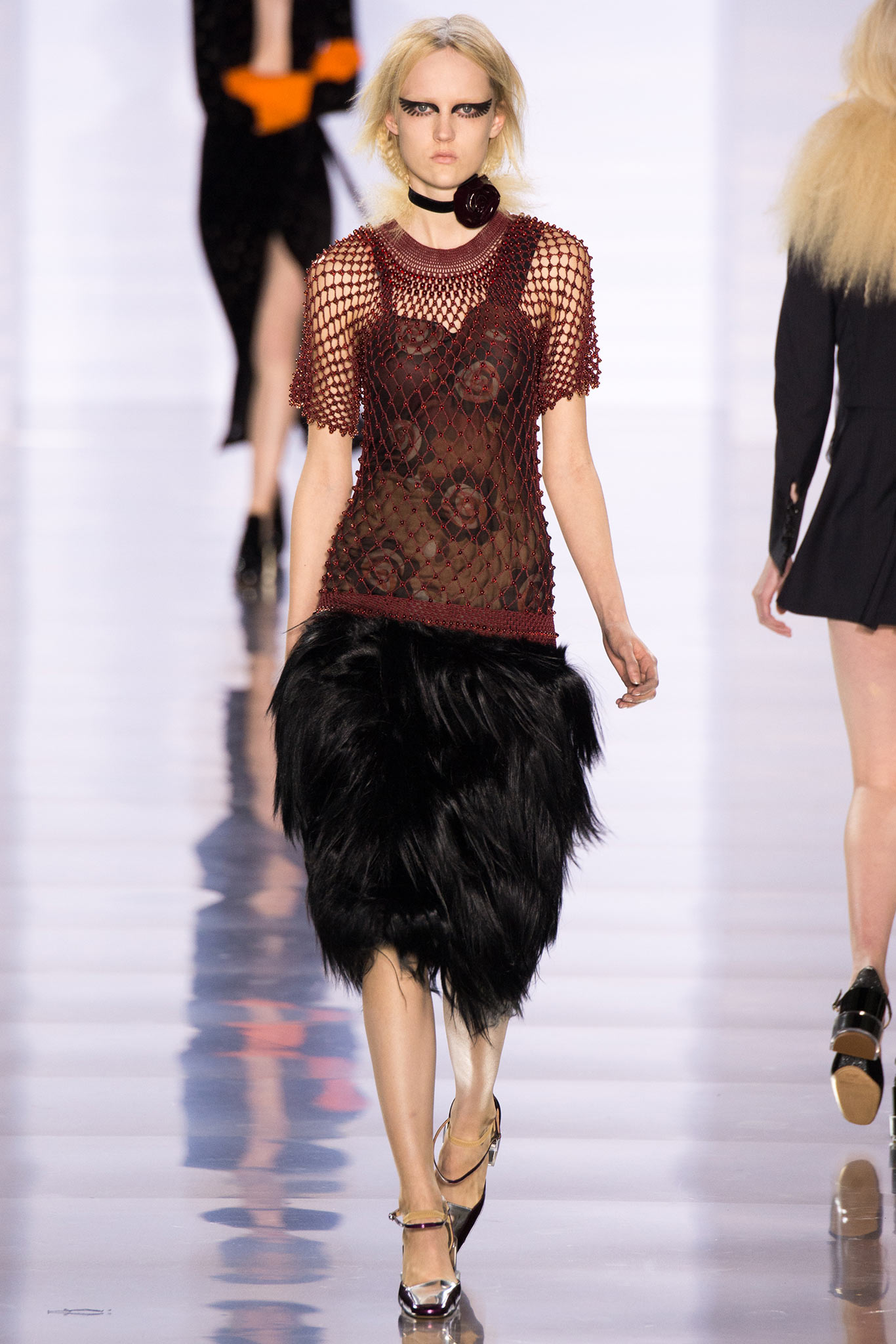Look 11 of 30