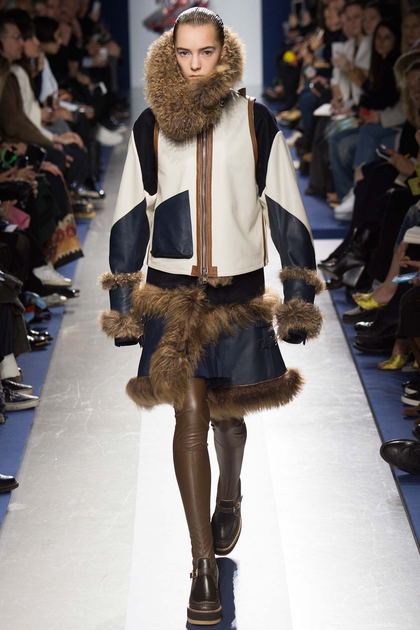 Look 12 of 41