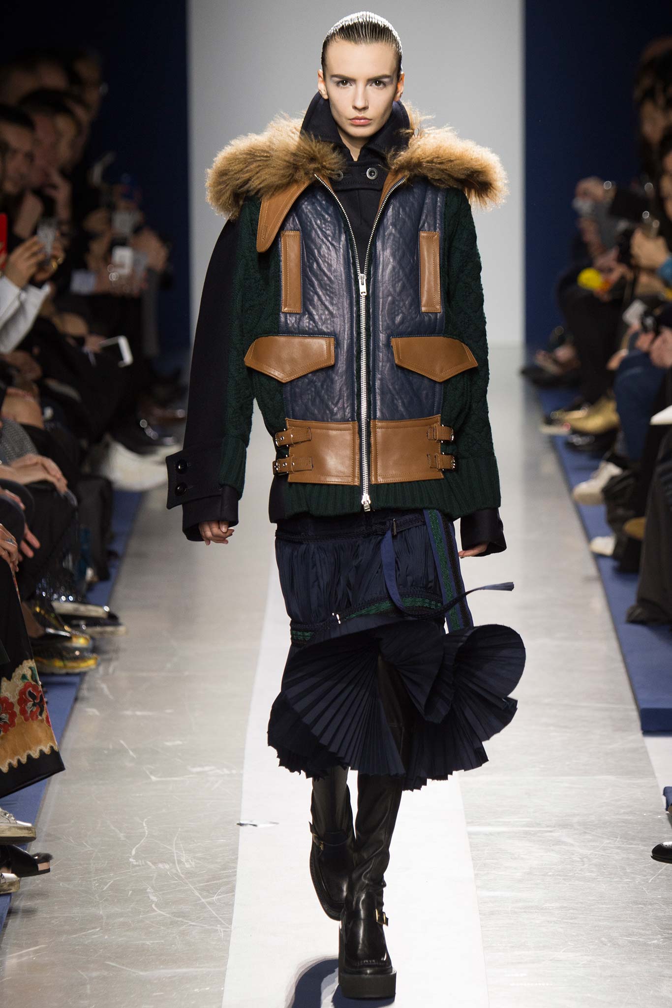 Look 15 of 41